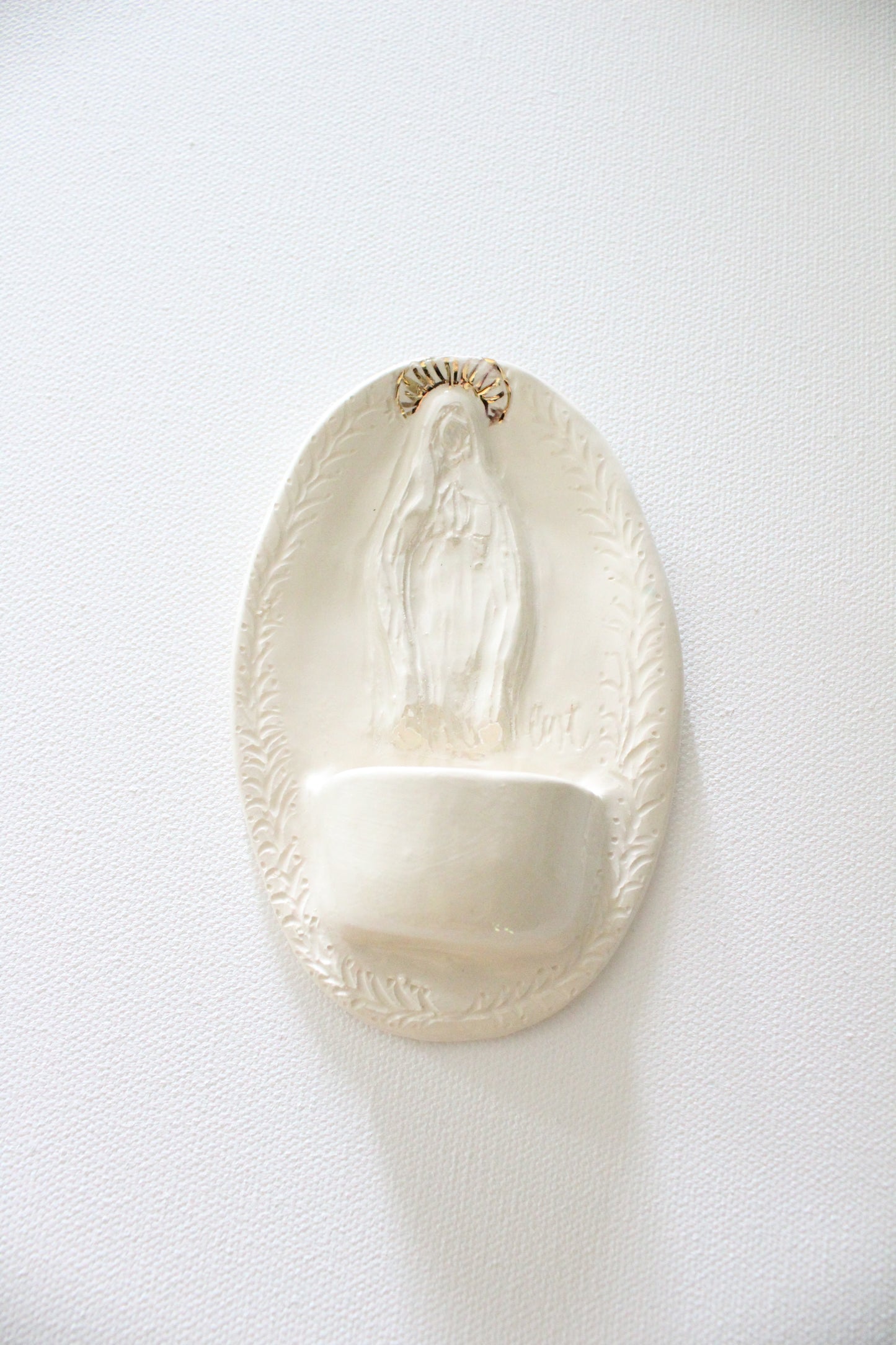 Pearly Mary Font