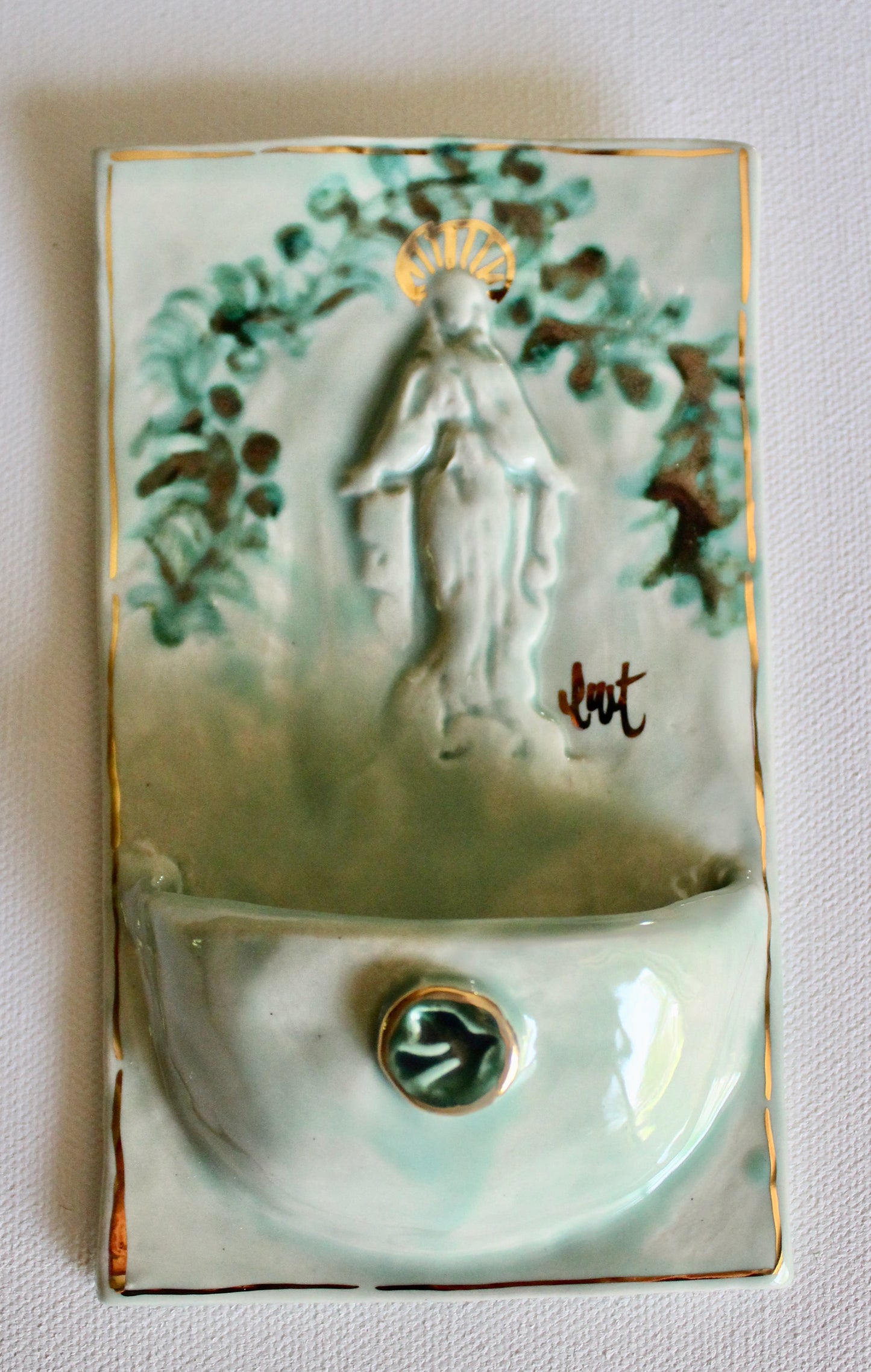Large Font - Celadon and Jade Cascading Vine