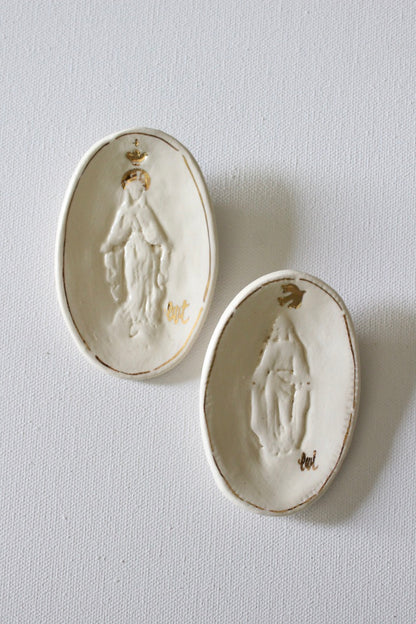 Cream Cameos