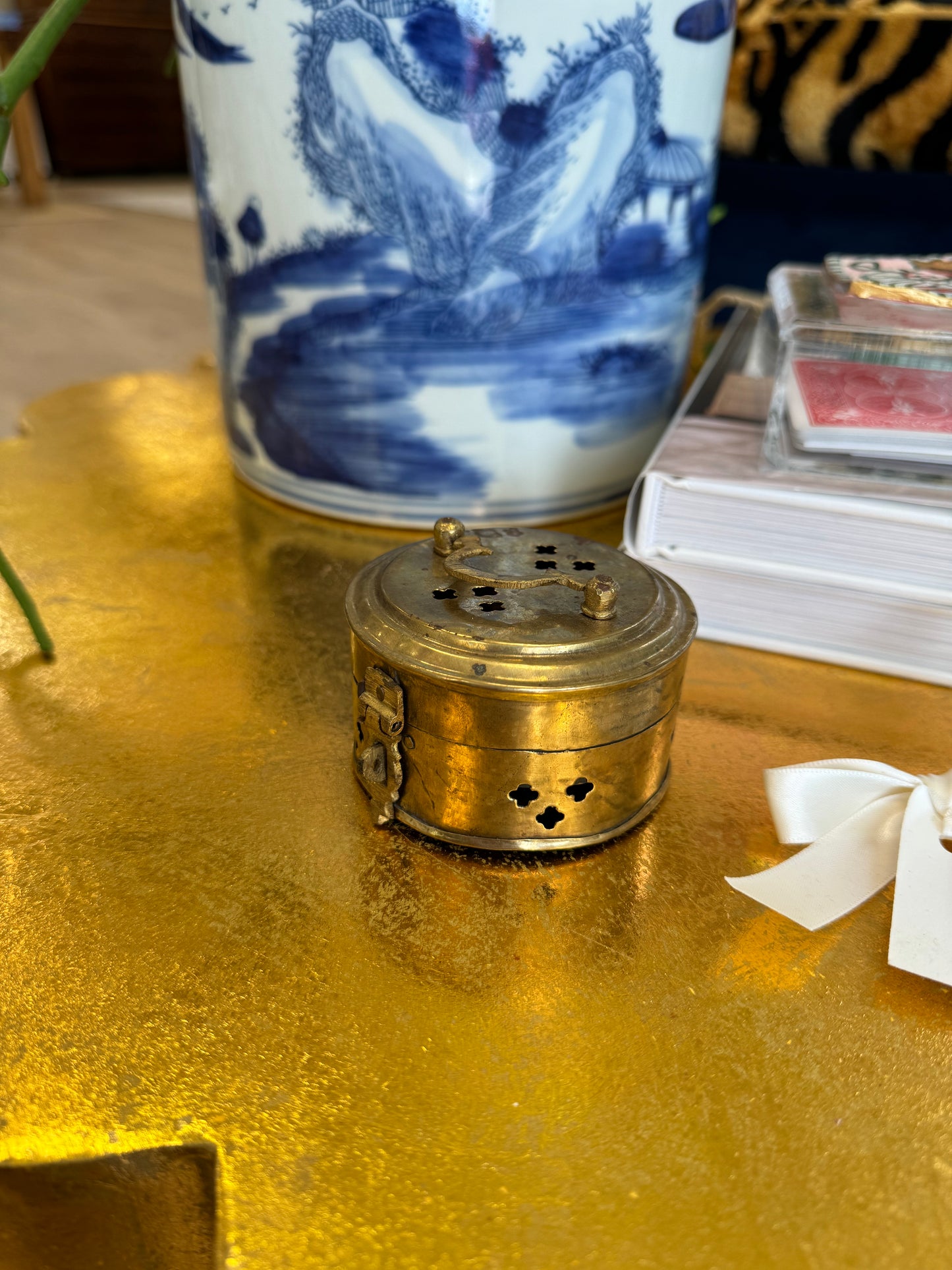 Small Cricket Box