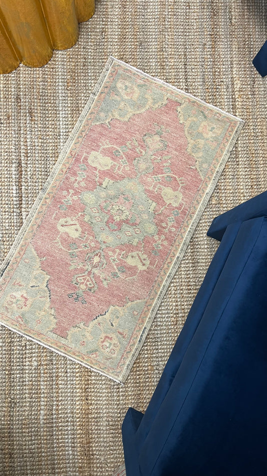 3 x2 ft Turkish Rug C