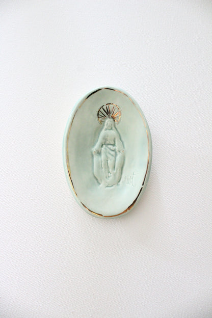 Celadon Jesus Cameo