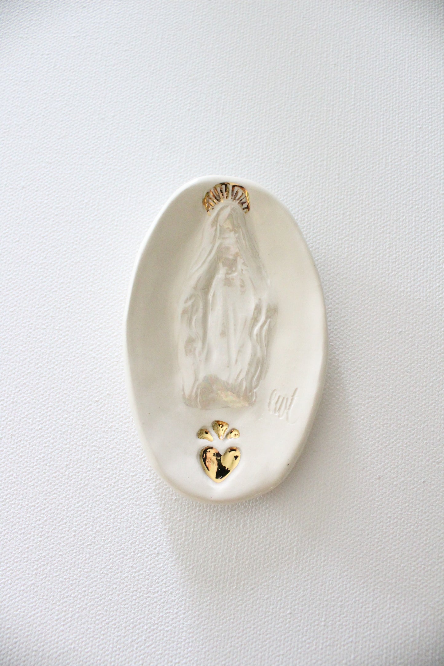 Pearl Mary Cameo