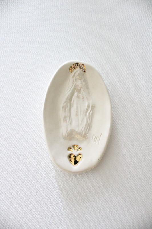 Pearl Mary Cameo