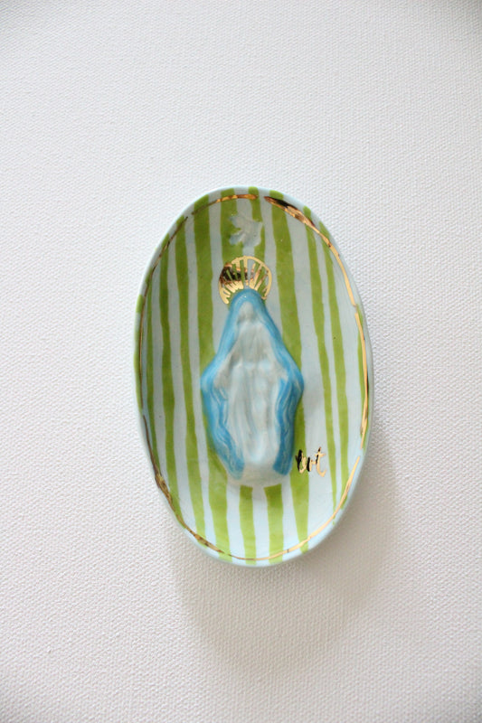 Striped Mary Cameo