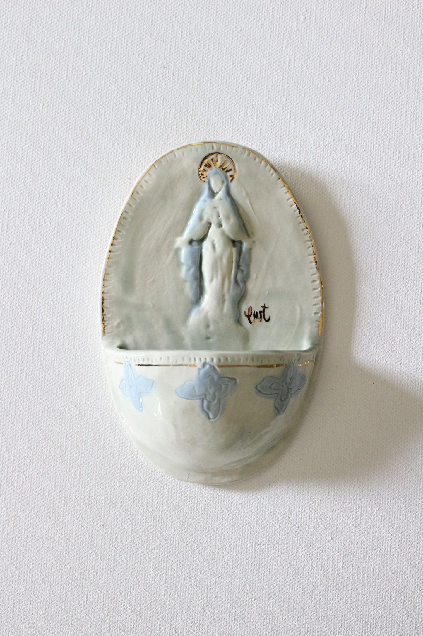 Celadon Fonts, Large