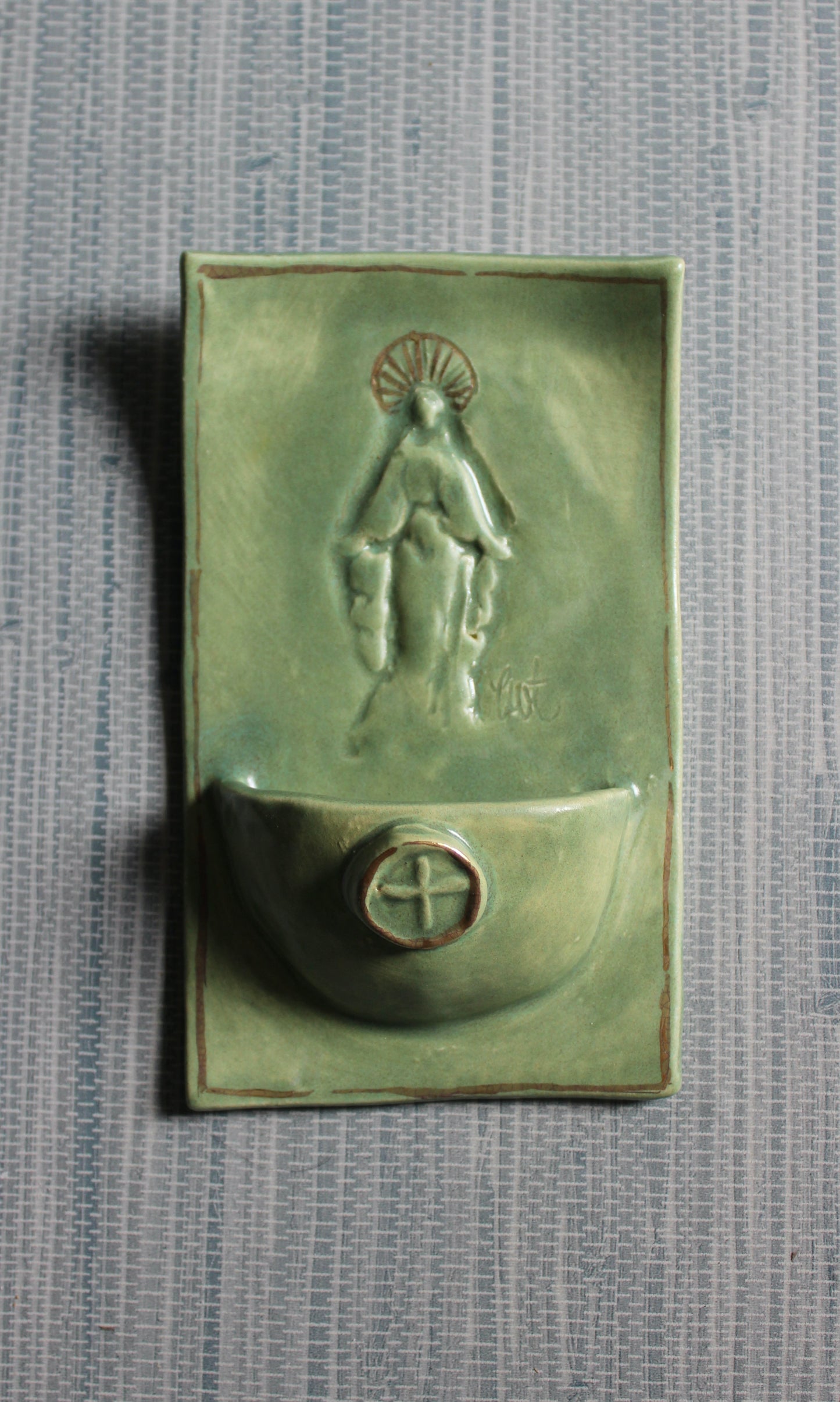 Large Font - Antique Green Mary