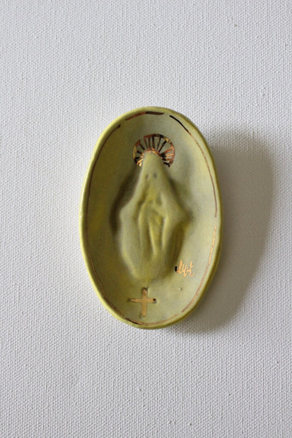 Yellow Fonts and Cameo