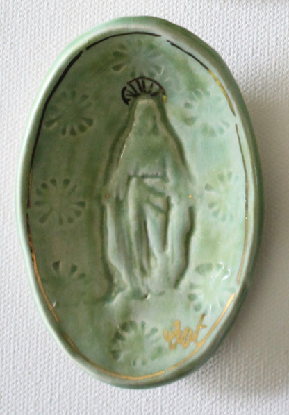Green Cameos