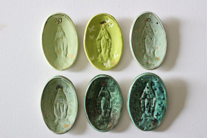 Green Cameos