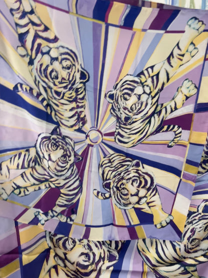 LWT Tiger Fever Scarf