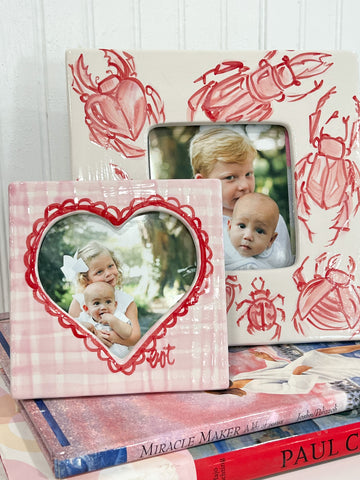 Heart-Shaped Picture Frame - Valentine's 2023